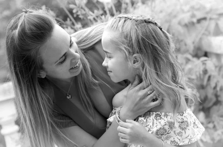 Une femme et sa fille photo de famille